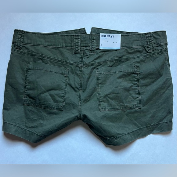 Old navy NWT green short - Picture 2 of 5